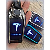 4in1 Pakabukas - Šviečiantis TESLA logotipas - Žibintuvėlis - Žiebtuvėlis