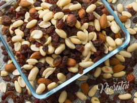 Džiovintų vaisių ir riešutų mišinys „Jaunimo“, 1 kg