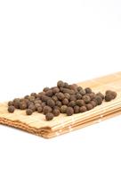 Kvapnieji pipirai žirneliai - 1000g - pakuotėje