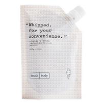 Kūno šveitiklis Frank Body Express-o Scrub su cukraus granulėmis, cinamonu, migdolų ir makadamijos riešutų aliejais 150 g