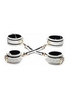 Šviečiantis tamsoje suvaržymo rinkinys XR Brands "Kink in the Dark Glowing Hog Tie Set"