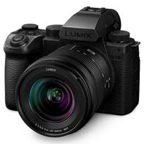 Panasonic Lumix DC-S5M2XE + S20-60mm f/3.5-5.6