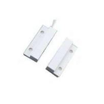 Magnetinis kontaktas lipnus 33x13mm laidas iš šono baltas