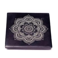Smilkalų laikiklis iš muilo akmens juodas Mandala, 10cm