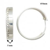 Sidabriniai auskarai rinkės