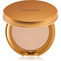 Sensai Silky Bronze Natural Veil Compact kompaktinė pudra-makiažo pagrindas skaistinamojo ir glotninamojo poveikio atspalvis SC02 Natural 8,5 g