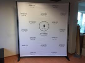 Teleskopinis parodų stendas – sienelė 240 x 240cm