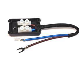 Kabelio sujungimas su dėžute 250V maks.16A