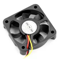 Ventiliatorius 12V 50x50x10mm - su 3 laidais