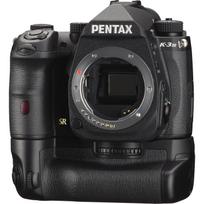 PENTAX K-3 MARK III BODY + D-BG8 Baterijų laikiklis Juodas