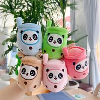 Pliušinis pakabukas puodelis-panda