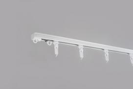 Sukomplektuotas aliuminio karnizas „U-PROFILIS“ baltos sp., 250 cm