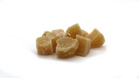 Cukruoti imbiero kubeliai - 100g - pakuotėje