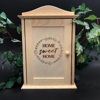 Medinė raktų dėžutė "Home sweet home"