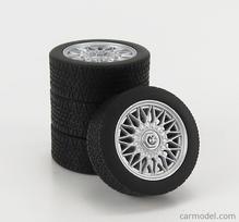 PRE-ORD3R KK Scale Ratų komplektas 1/18 BMW E30 18 inch Wheel and Tyre Set, black/chrome