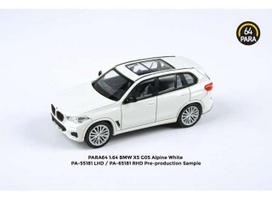 PRE-ORD3R Para64 Modeliukas BMW X5 G05 *Right Hand Drive*, white (cars in a deluxe Acrylic window box)