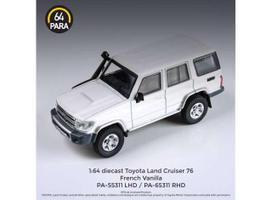 PRE-ORD3R Para64 Modeliukas Toyota Land Cruiser LC76 *Left Hand Drive*, french vanilla (cars in a deluxe Acrylic window box)
