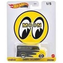 Hot Wheels Premium Modeliukas Moon Eyes Dairy Delivery