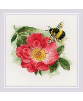 Siuvinėjimo rinkinys "Furry Bumblebee" 2210