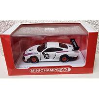 Wbros and Minichamps Modeliukas Porsche 935/19 #71 Tenner Racing, white