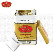 Chatramue Premium Thai arbatos aukso etiketės paketėlis, supakuotas į skardinę (viršutiniai arbatos lapai) 2,5 g x 50 pakelių – tailandietiškas 2.5 g x 50 sachets auksas