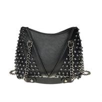 JIEROTYX dygliuotas pečių krepšys moterims Odinis punk stiliaus Rock Rivet Crossbody Bag rankinė su grandinine pinigine pinigine mergaitei juoda
