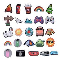 25 vnt. lauko kempingų serijos animaciniai PVC batų pakabukai, skirti batų dekoravimui 25pcs