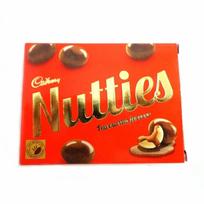 6X „Cadbury Nutties“ šokoladas, 30 gramų