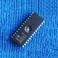 5 PCS IC M27C512 M27C512-10F1 27C512 CDIP-28 EPROM UV ST M 27C512-10F1 EPROM 512K LYGIALELIS 28CDIP