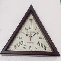Medinis trikampis sieninis laikrodis Dekoratyvinis Sieninis laikrodis Medinis sieninis laikrodis namams, biurui 30,48 cm