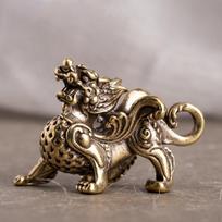 1 pora Pixiu pakabukų raktų pakabuko Feng shui figūrėlė svetainei centrinės apyrankės papuošalai