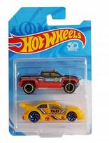 Dviejų Hot Wheels automodelių rinkinys