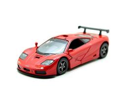 Automodelis Kinsmart 1995 McLaren F1 GTR