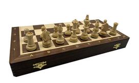 Turnyriniai šachmatai Nr. 4 (WALNUT)