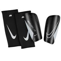 Futbolo apsauga Nike, juoda