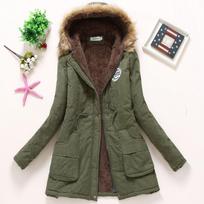 Moteriški žiemos pūkiniai paltai striukės Moteriškos storesnės šiltos žiemos kailinės apykaklės Didelio dydžio parkai moterims Ilgas pūkinis parkas XXXL