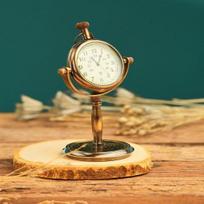 „Timekeeper Elegance“ išskirtinis stalinis laikrodis stilingam ir tiksliam 12,7 cm brown