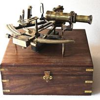 Jūrinis jūrų laivynas Sunkusis vokiečių darbinis laivas Sextant Sea