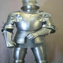 Viduramžių riterio dėvimas šarvų kostiumas Crusader gotikinis viso kūno šarvų kostiumas naujas