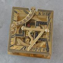 Žalvarinis saulės laikrodžio kompasas, „Steampunk“ blizgus žalvarinis saulės laikrodžio kompasas, laikrodis