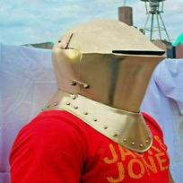 Viduramžių riterio šalmas, žalvaris, padengtas riteriais, uždaras šalmas Frog Steel Armor