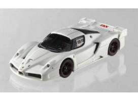 PRE-ORD3R Hotwheels Elite Modeliukas 1/43 2006 Ferrari FXX, pearl white mica with black rims (Limited Edition). Special Elite series with all official FXX liveries by Ferrari. In special FXX packaging