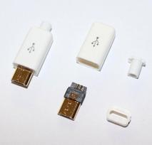 Lituojamas Micro USB Kištukas su korpusu baltas