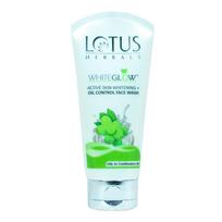 Dušo želė: odos balinimas ir riebalų kontrolė (50 g), Balinimo ir aliejaus kontrolės veido prausiklis, Lotus Herbals 6.5