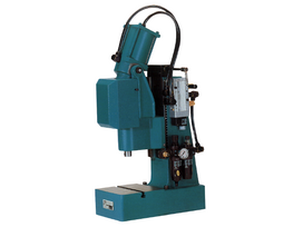 Alkūninis pneumatinis presas Mäder LK1000/S3 HV