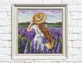 Girl in Lavender Field 20х20 Deimantinio Paveikslo komplektas Cs2626