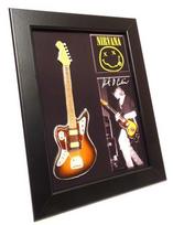 Kurt Cobain: "Nirvana" mini gitara rėmelyje - FMG-001
