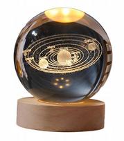 LED kristalinė Saulės sistemos naktinė lempa ant medinio pagrindo, 8 cm, USB