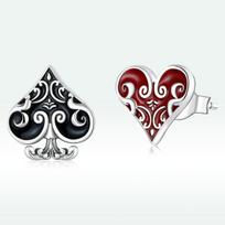 Vintage Poker Heart Stud Earring Black Red Queen Drip Process S925 Silver Women Earrings juoda/raudona