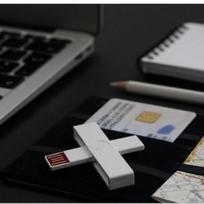 PLUSS-ID +ID Smart Card Reader, white, blister pack